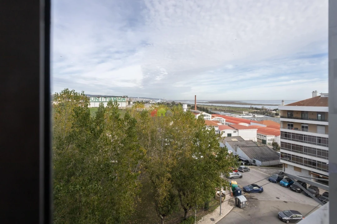 Apartamento T3 para Venda em Santa Iria de Azoia, São João da Talha e Bobadela Foto 20