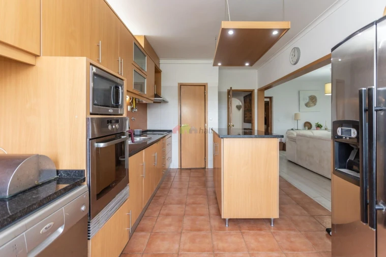 Apartamento T3 para Venda em Santa Iria de Azoia, São João da Talha e Bobadela Foto 5