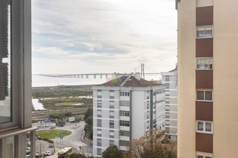 Apartamento T3 para Venda em Santa Iria de Azoia, São João da Talha e Bobadela Foto 18