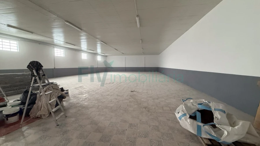 Armazém para Arrendamento em Caldas de Vizela (São Miguel e São João) Foto 7
