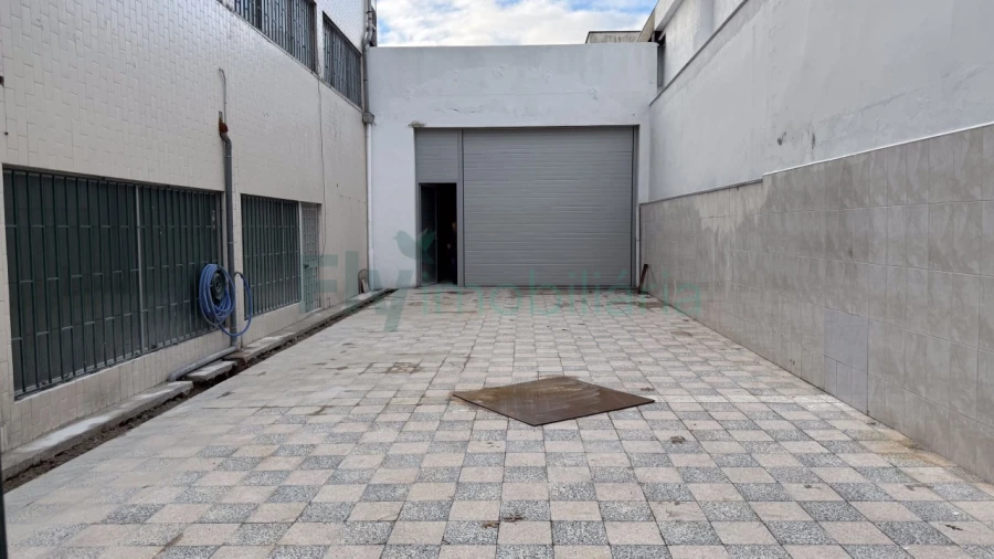 Armazém para Arrendamento em Caldas de Vizela (São Miguel e São João) Foto 10