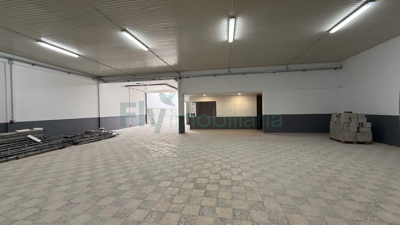 Armazém para Arrendamento em Caldas de Vizela (São Miguel e São João) Foto 1