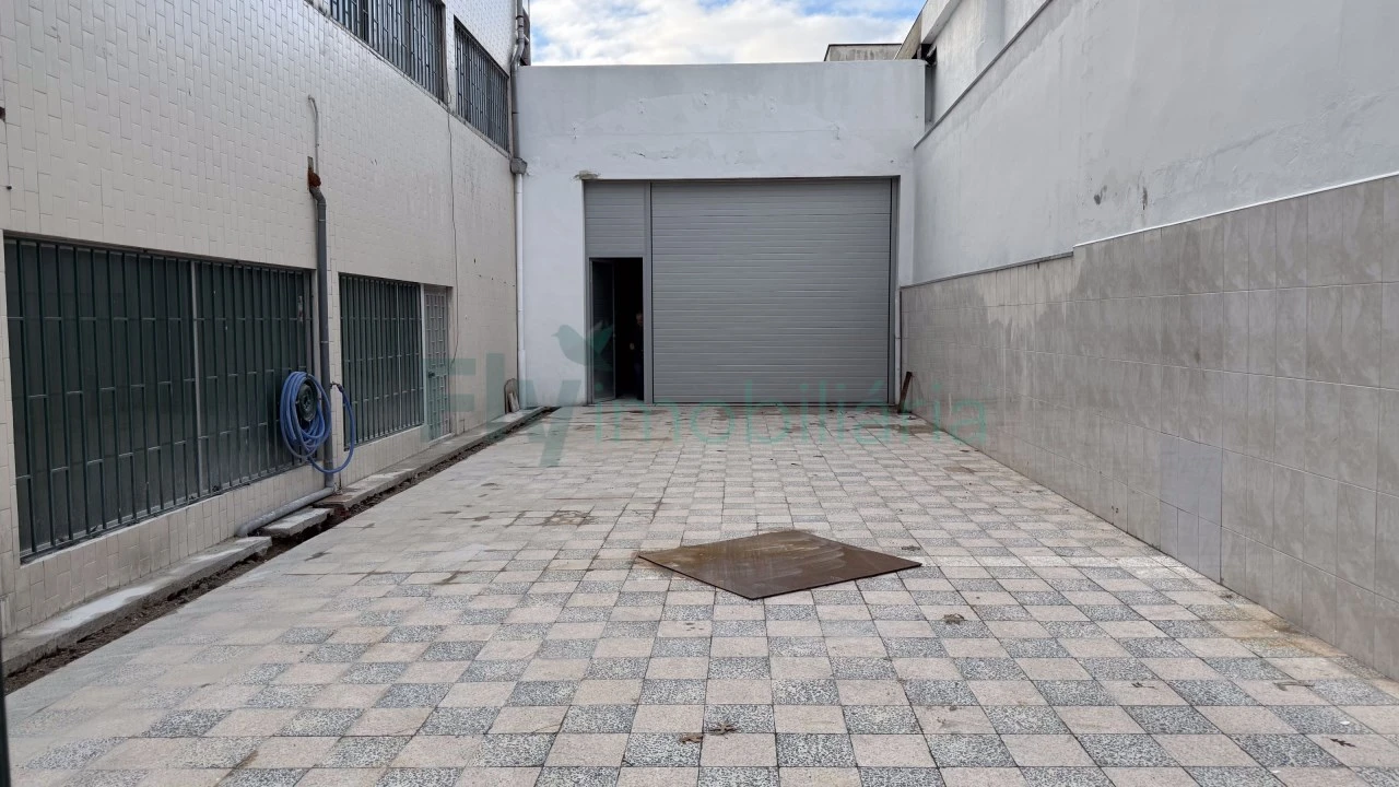 Armazém para Arrendamento em Caldas de Vizela (São Miguel e São João) Foto 9
