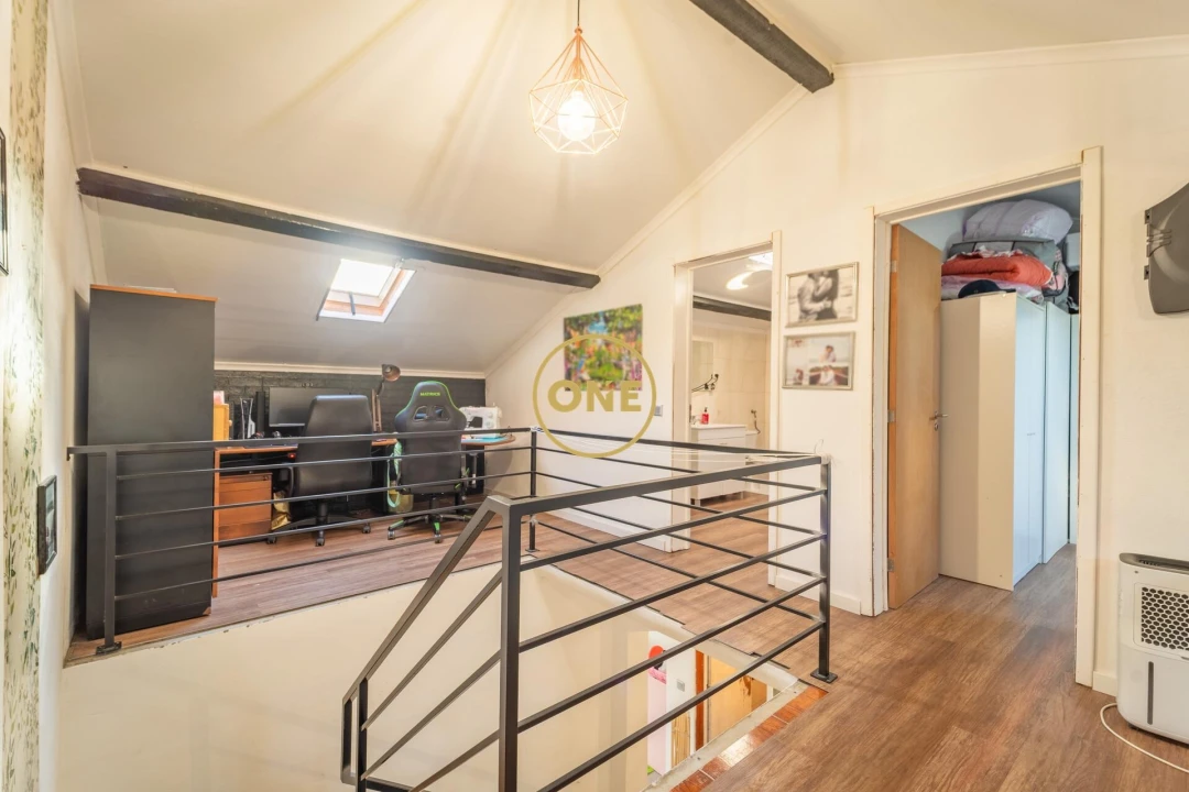 Moradia T3 para Venda em Capelas Foto 18