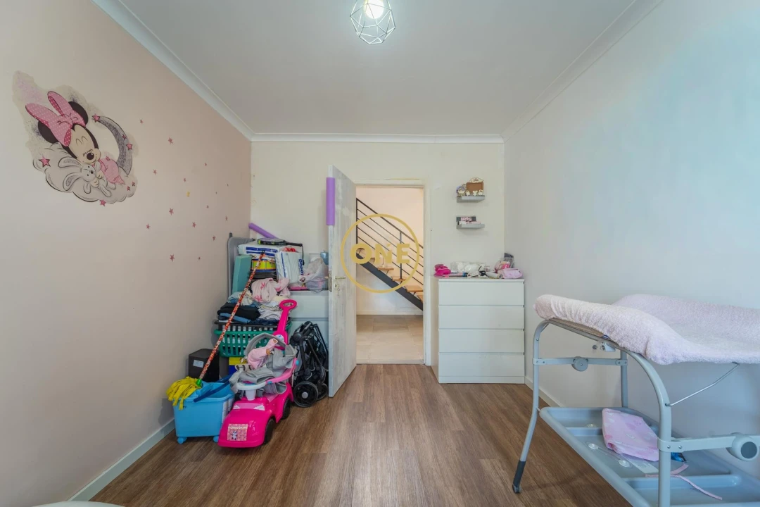 Moradia T3 para Venda em Capelas Foto 16