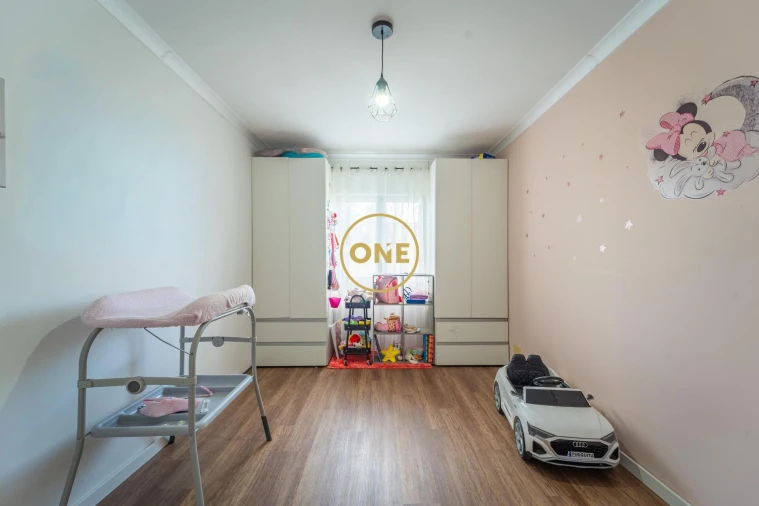 Moradia T3 para Venda em Capelas Foto 15