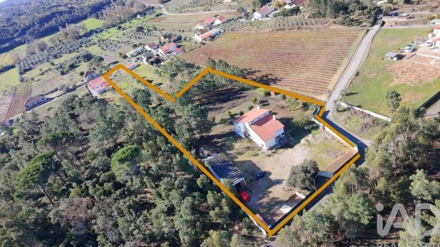 Moradia T4 para Venda em Madalena e Beselga