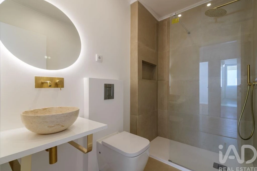 Apartamento T4 para Venda em Algés, Linda-A-Velha e Cruz Quebrada-Dafundo Foto 17