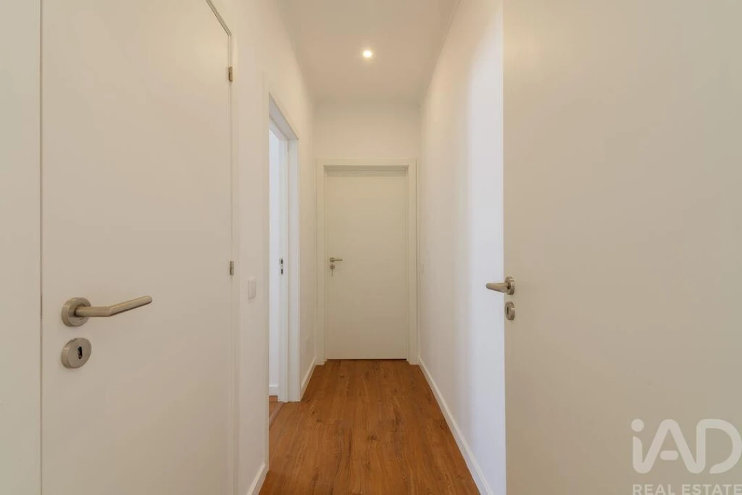 Apartamento T4 para Venda em Algés, Linda-A-Velha e Cruz Quebrada-Dafundo Foto 19