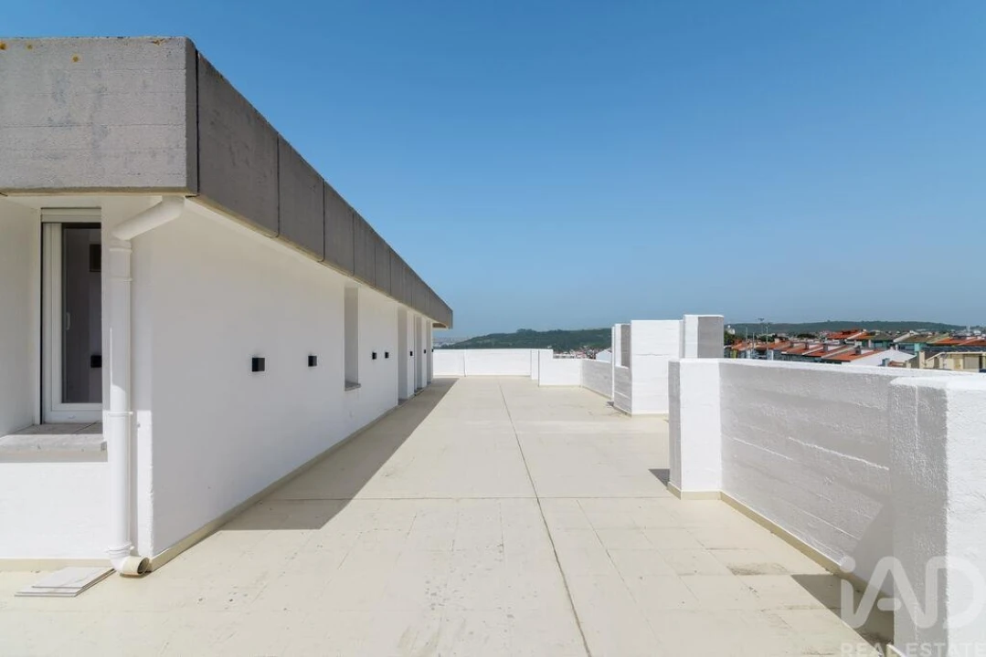 Apartamento T4 para Venda em Algés, Linda-A-Velha e Cruz Quebrada-Dafundo Foto 4