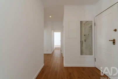 Apartamento T4 para Venda em Algés, Linda-A-Velha e Cruz Quebrada-Dafundo