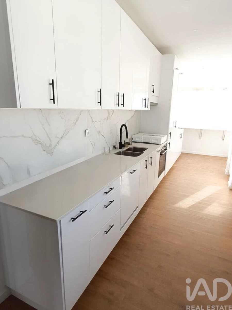 Apartamento T4 para Venda em Algés, Linda-A-Velha e Cruz Quebrada-Dafundo Foto 18