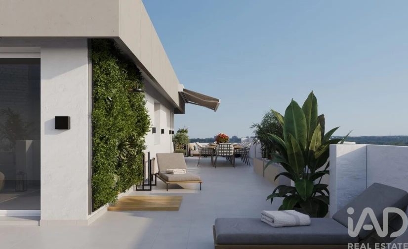 Apartamento T4 para Venda em Algés, Linda-A-Velha e Cruz Quebrada-Dafundo Foto 2