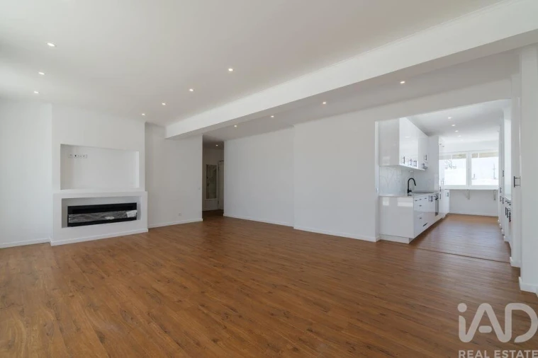 Apartamento T4 para Venda em Algés, Linda-A-Velha e Cruz Quebrada-Dafundo Foto 12