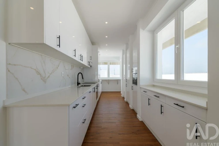 Apartamento T4 para Venda em Algés, Linda-A-Velha e Cruz Quebrada-Dafundo Foto 14