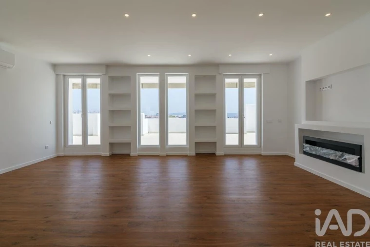 Apartamento T4 para Venda em Algés, Linda-A-Velha e Cruz Quebrada-Dafundo Foto 10