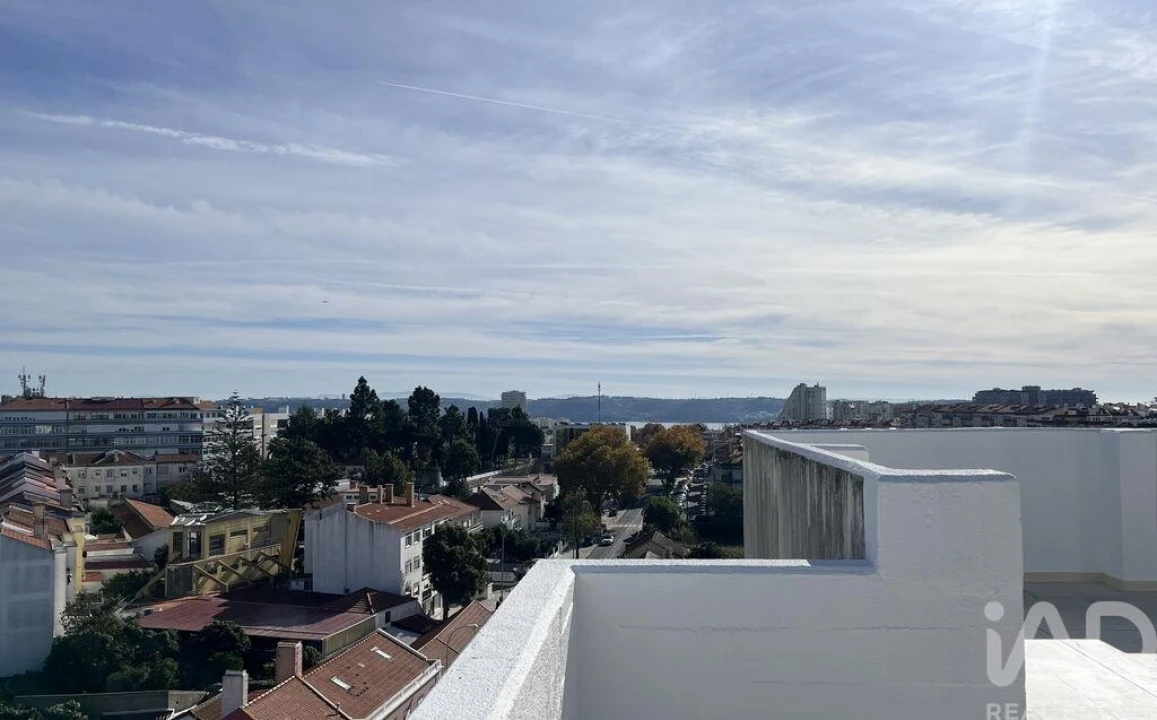 Apartamento T4 para Venda em Algés, Linda-A-Velha e Cruz Quebrada-Dafundo Foto 39