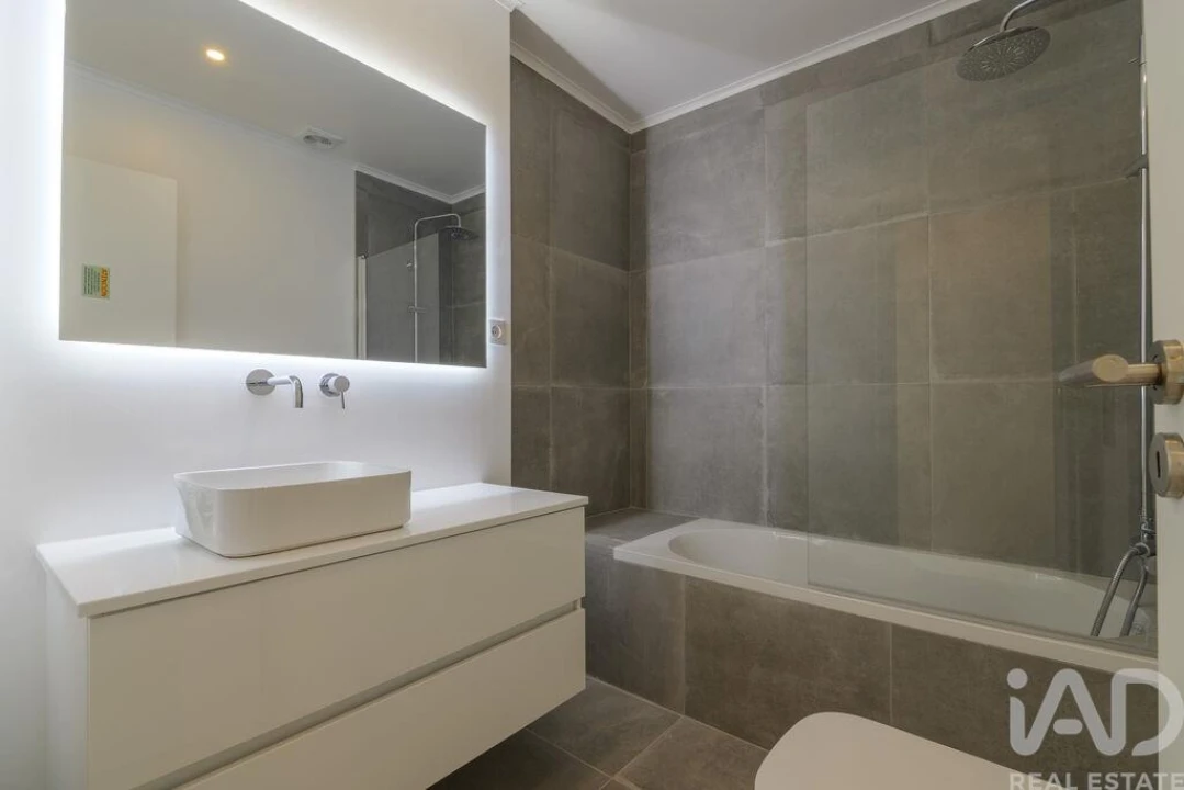 Apartamento T4 para Venda em Algés, Linda-A-Velha e Cruz Quebrada-Dafundo Foto 31
