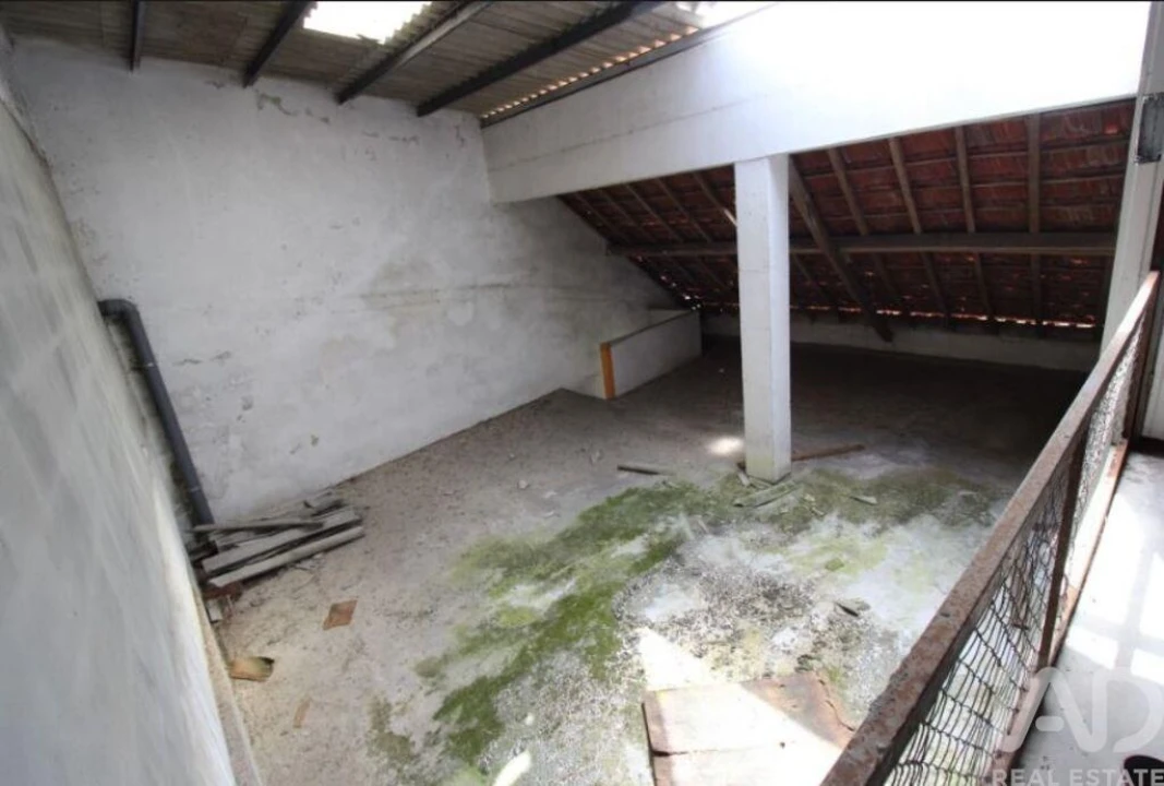 Armazém para Venda em Parceiros e Azoia Foto 13