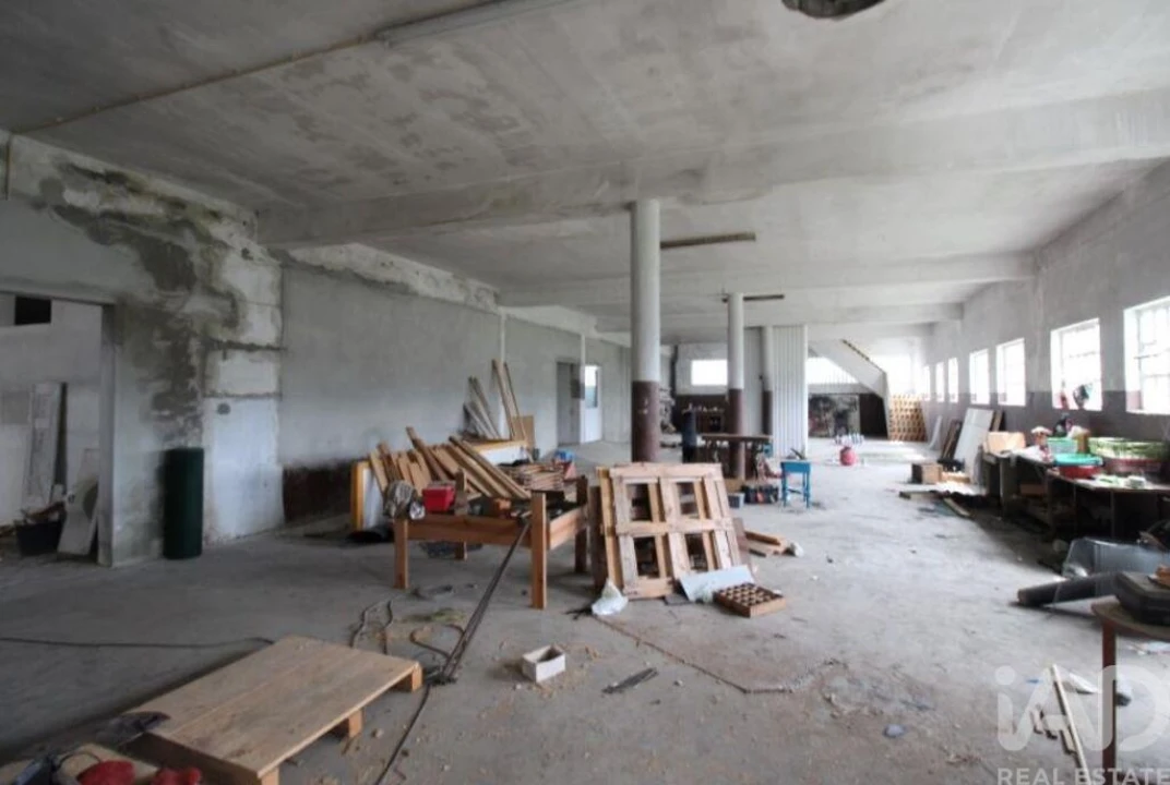 Armazém para Venda em Parceiros e Azoia Foto 15