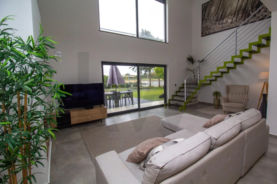 Moradia T4 para Venda em Alpiarça Foto 6