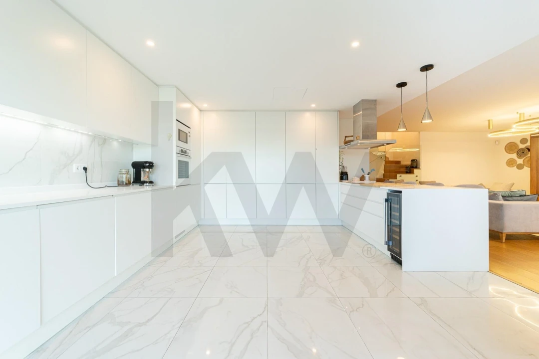 Apartamento T4 para Venda em Alcochete Foto 23