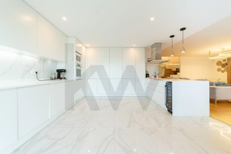 Apartamento T4 para Venda em Alcochete Foto 23