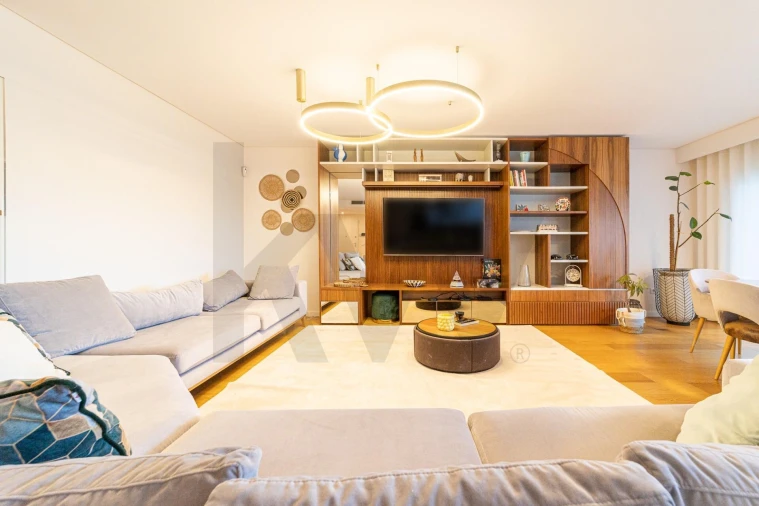 Apartamento T4 para Venda em Alcochete Foto 17