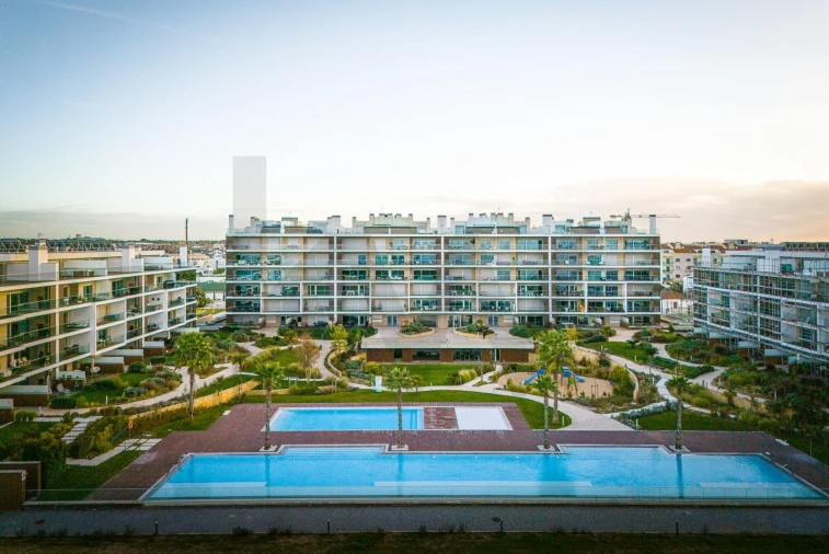 Apartamento T4 para Venda em Alcochete Foto 1