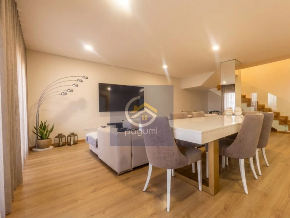 Apartamento T3 para Venda em Paredes Foto 2