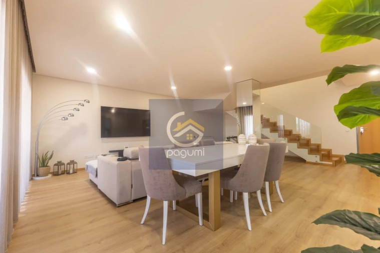 Apartamento T3 para Venda em Paredes Foto 1