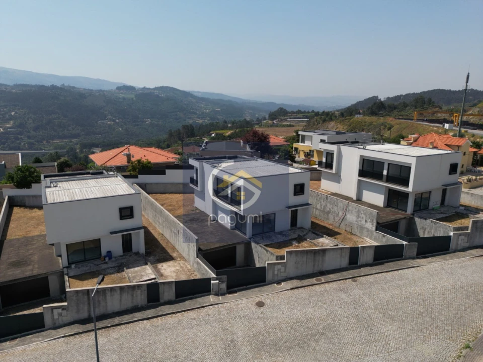 Moradia T3 para Venda em Amarante (São Gonçalo), Madalena, Cepelos e Gatão Foto 15