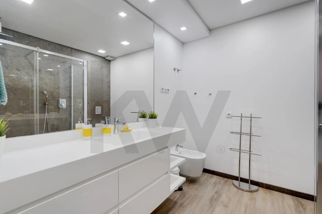 Apartamento T3 para Venda em Algés, Linda-A-Velha e Cruz Quebrada-Dafundo Foto 28