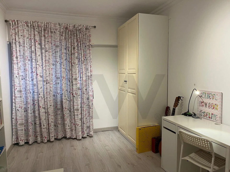 Apartamento T3 para Venda em Massamá e Monte Abraão Foto 15