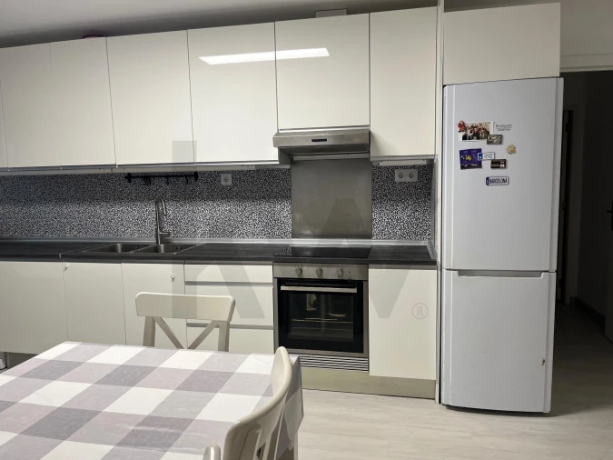 Apartamento T3 para Venda em Massamá e Monte Abraão Foto 4