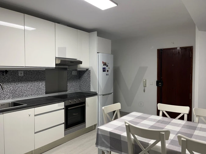Apartamento T3 para Venda em Massamá e Monte Abraão Foto 7
