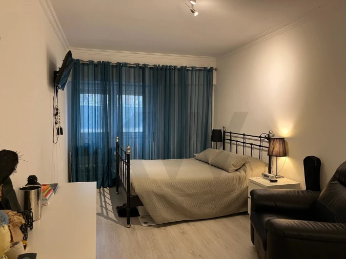 Apartamento T3 para Venda em Massamá e Monte Abraão Foto 13