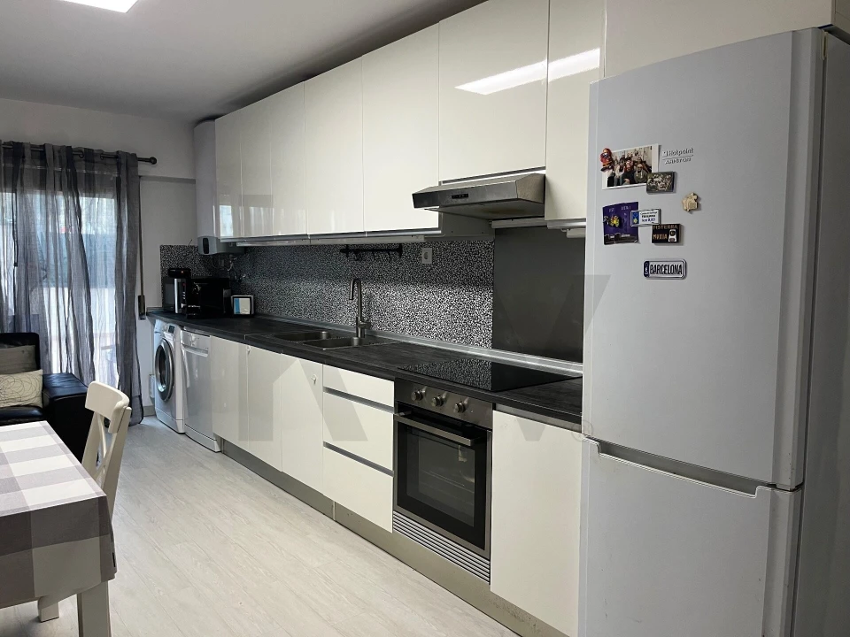 Apartamento T3 para Venda em Massamá e Monte Abraão Foto 6