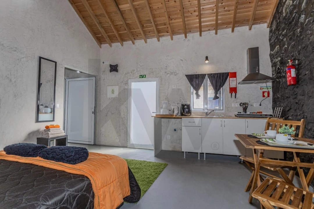 Moradia T2 para Venda em Nordeste Foto 12