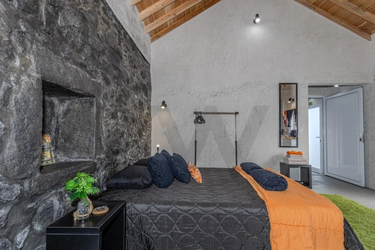 Moradia T2 para Venda em Nordeste Foto 11