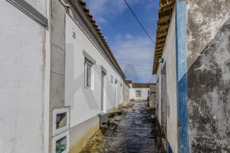 Moradia T2 para Venda em Nordeste Foto 32