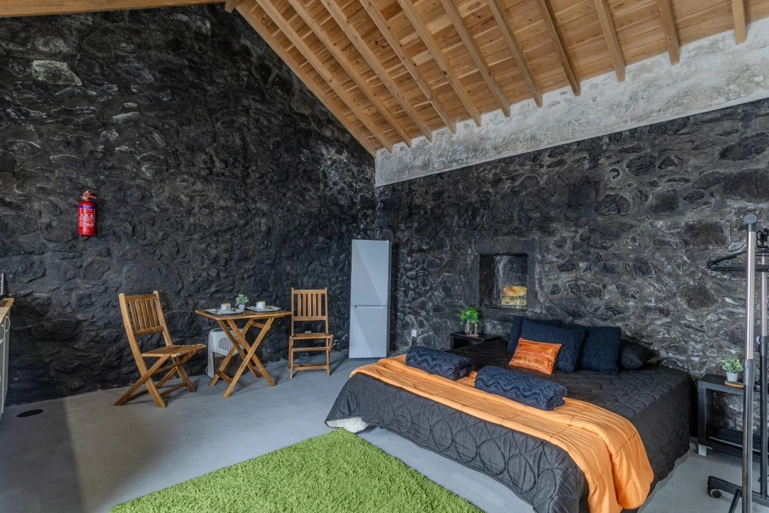 Moradia T2 para Venda em Nordeste Foto 2