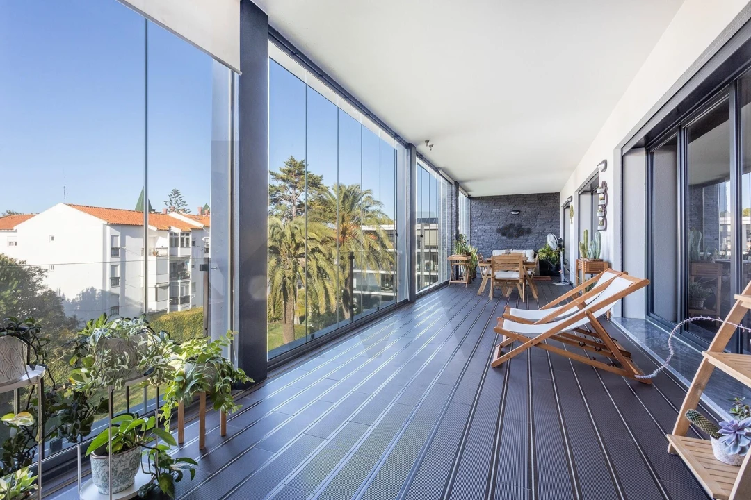 Apartamento T4 para Venda em Carcavelos e Parede Foto 12
