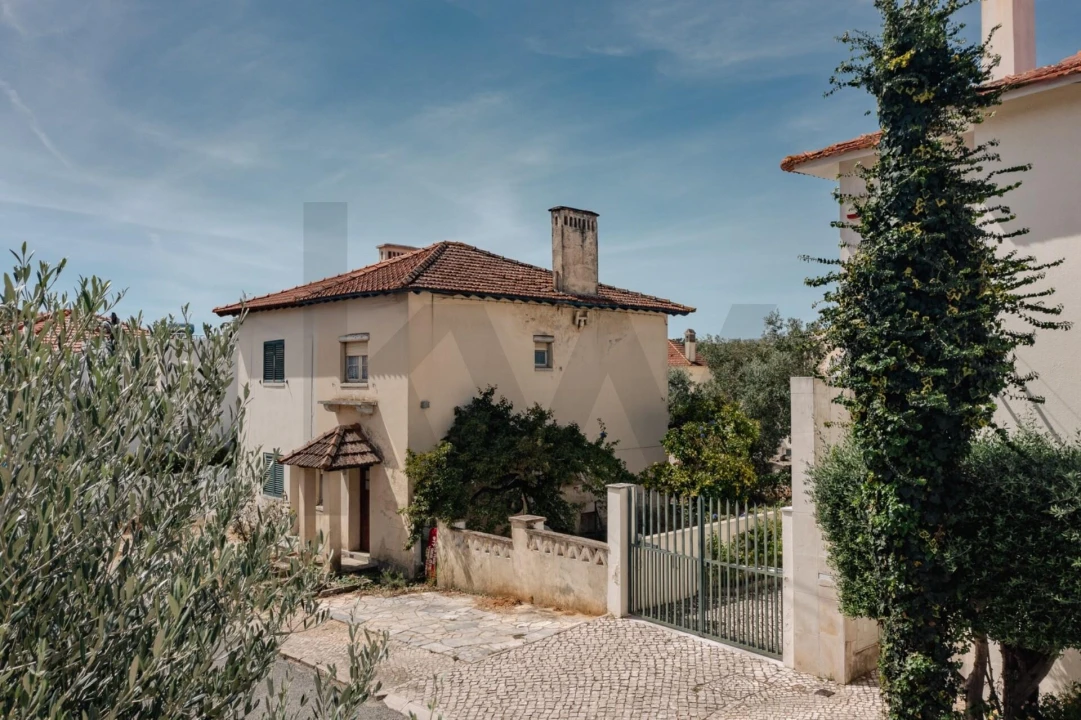 Moradia T4 para Venda em Olivais Foto 10