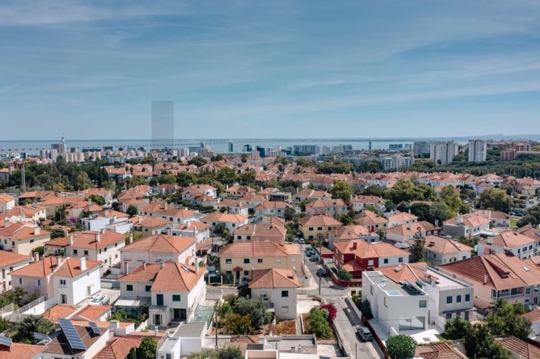 Moradia T4 para Venda em Olivais Foto 25