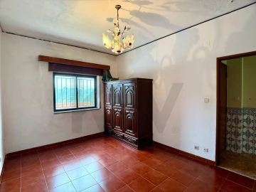 Moradia T4 para Venda em Fernao Ferro
