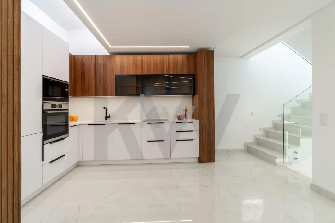 Moradia T3 para Arrendamento em Almancil Foto 5