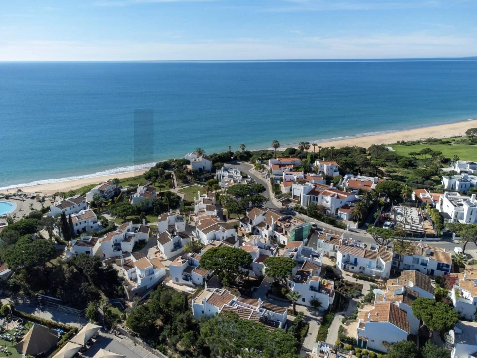 Moradia T3 para Arrendamento em Almancil Foto 32