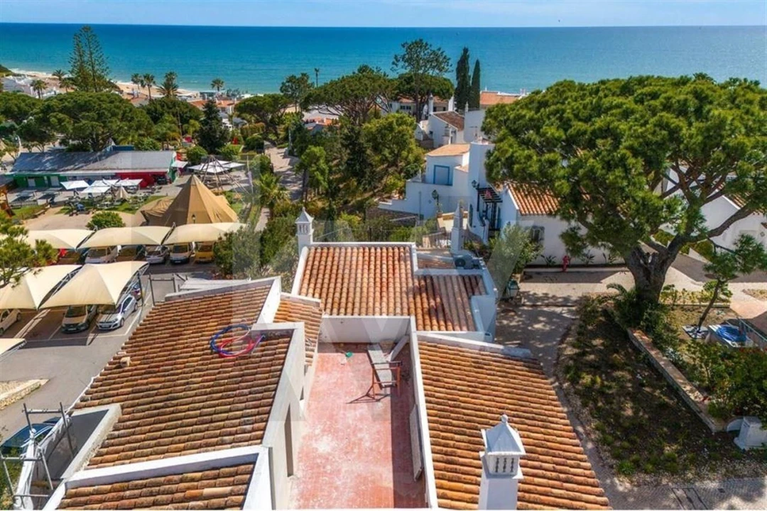 Moradia T3 para Arrendamento em Almancil Foto 37