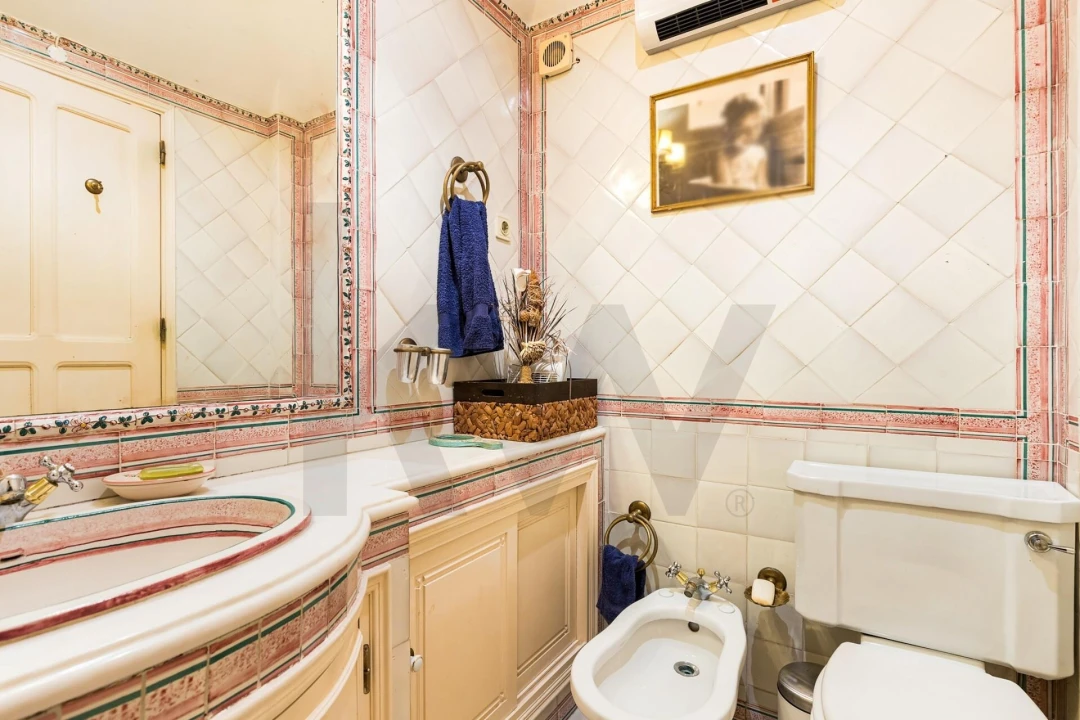 Moradia T6 para Venda em Carcavelos e Parede Foto 27